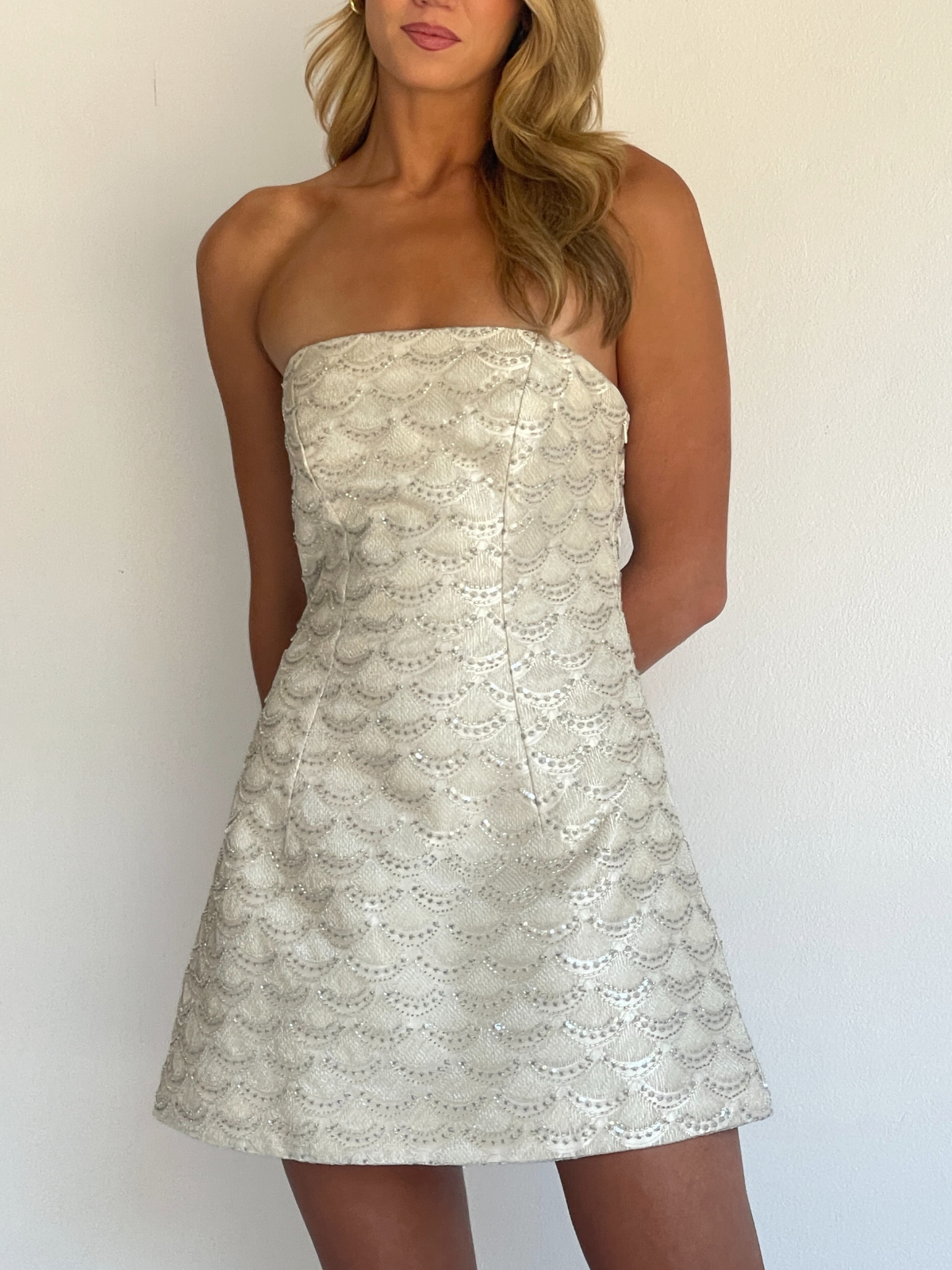 Arley Amira Mini Dress in Champagne – Coco & Lola