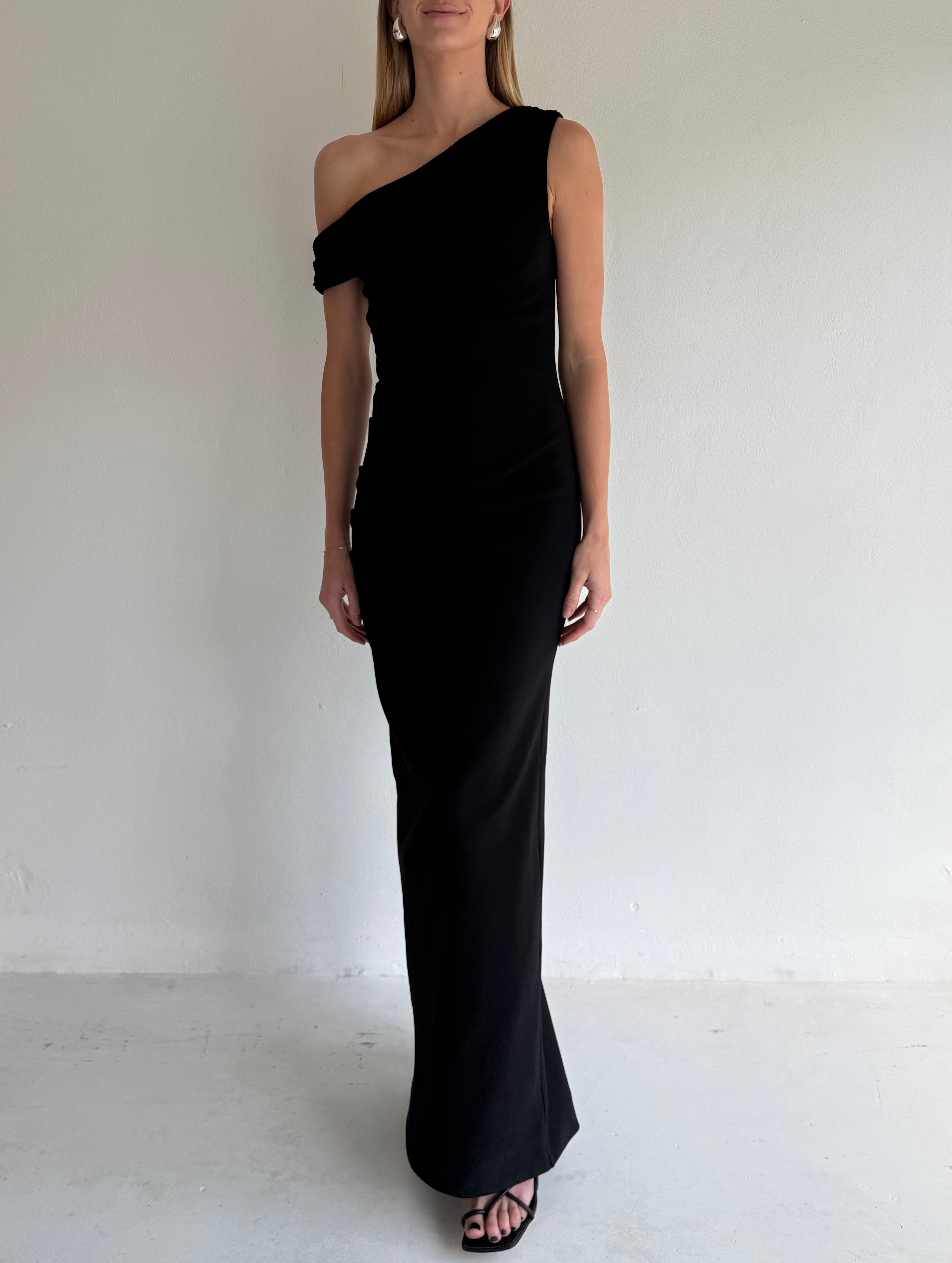 By Nicola Sophia Maxi Dress in Black – Coco & Lola