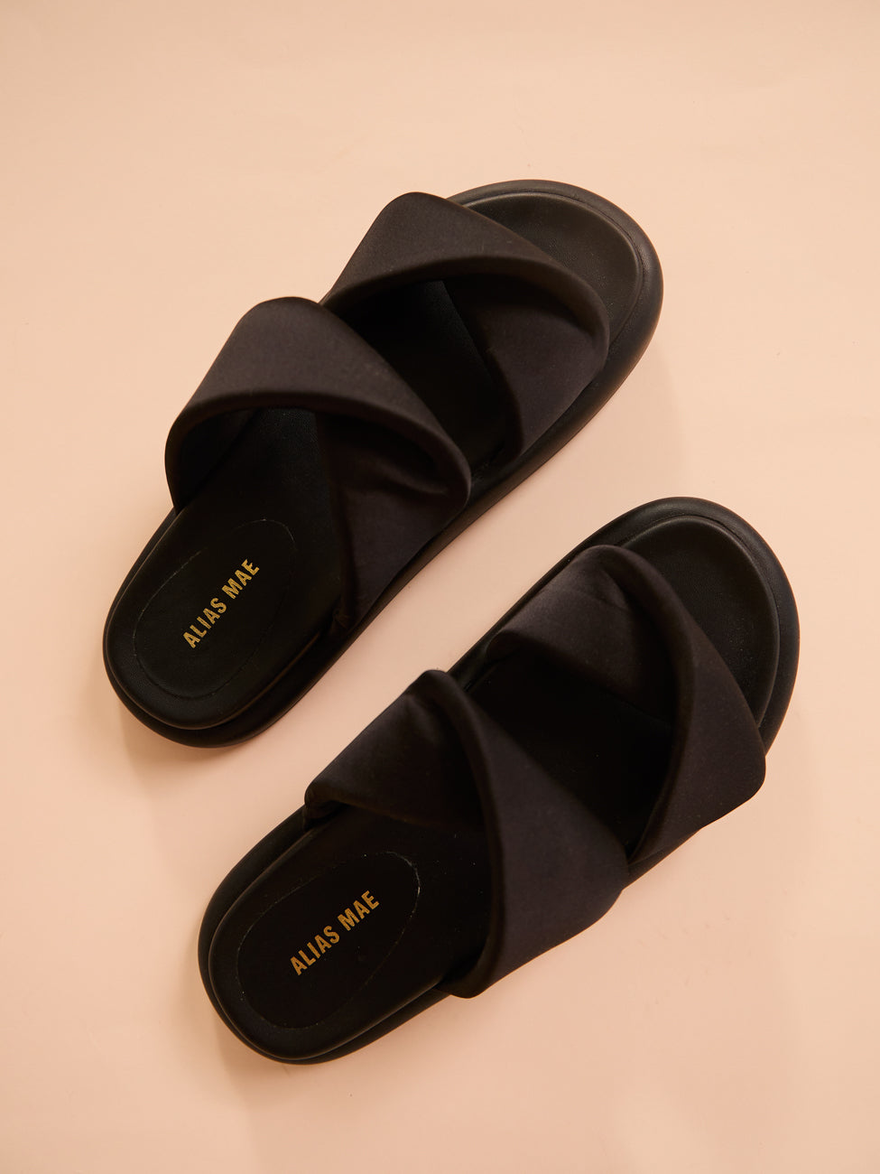 Alias mae paris discount slide in black leather