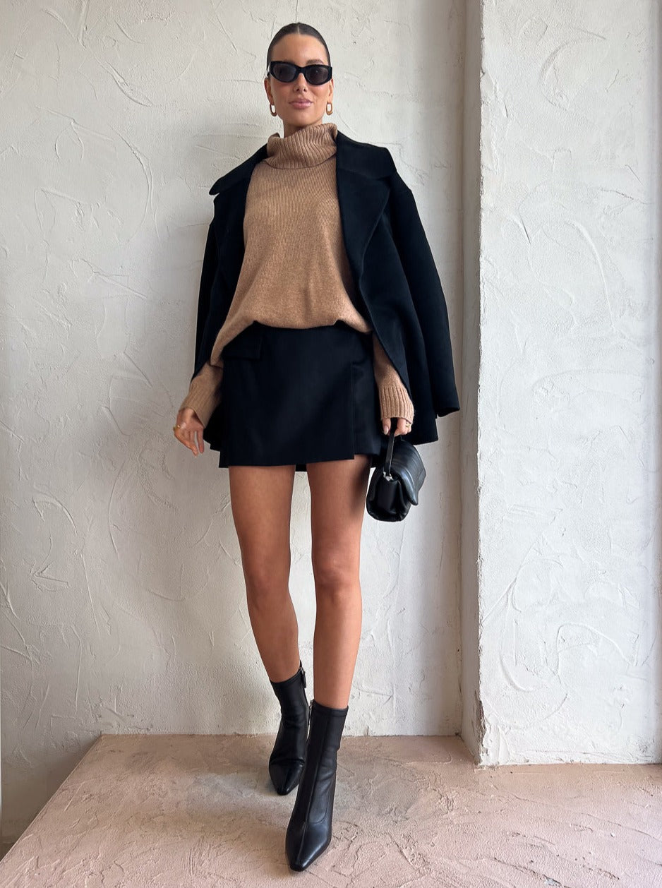 Clea Charlize Mini Skirt in Black – Coco & Lola