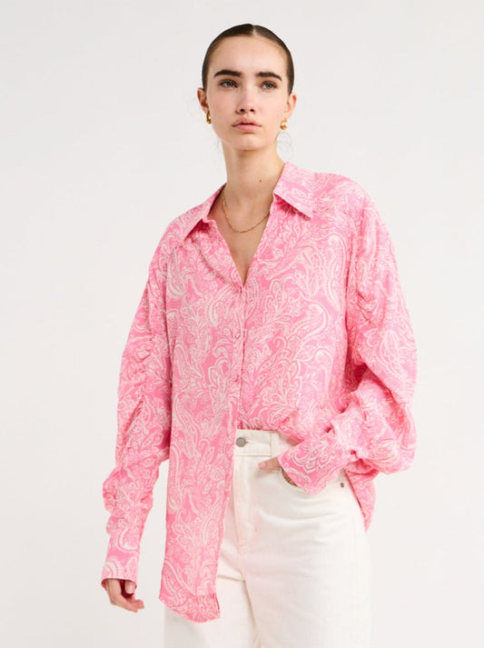 Steele Gwyneth Shirt in Pink Paisley