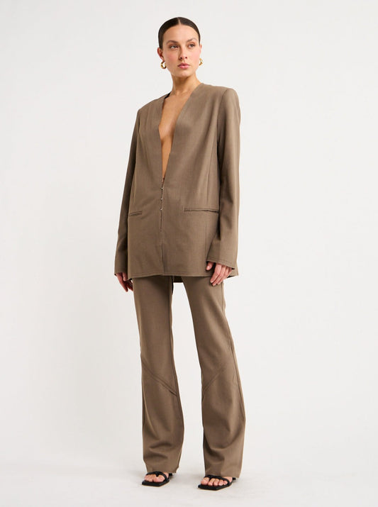 Bec and Bridge Alexia Bootleg Pant in Toffee