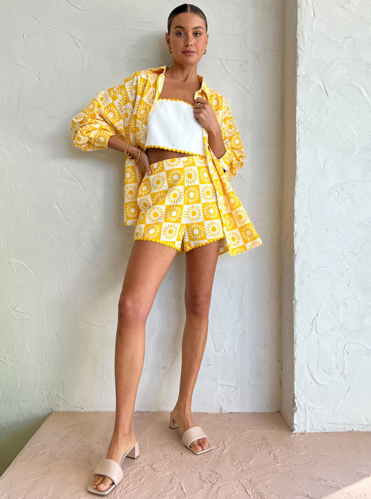 By Nicola Wavy Short in Small Sol