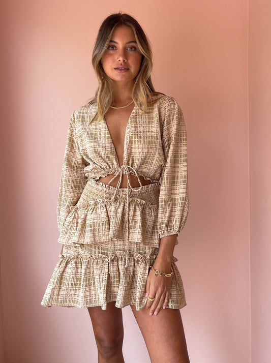 Issy Grigio Dress in Tan