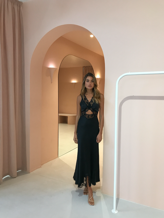 Sir Aries Cut Out Dress in Black – Coco & Lola